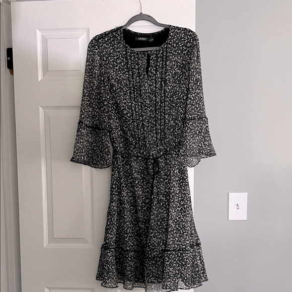 Ralph Lauren Dresses & Skirts - Ralph Lauren Black and White Long Sleeve Dress